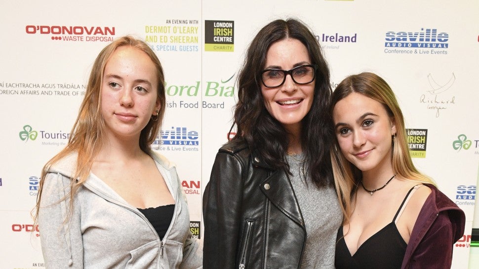 Courteney Cox Hits Red Carpet With Look-Alike Daughter 