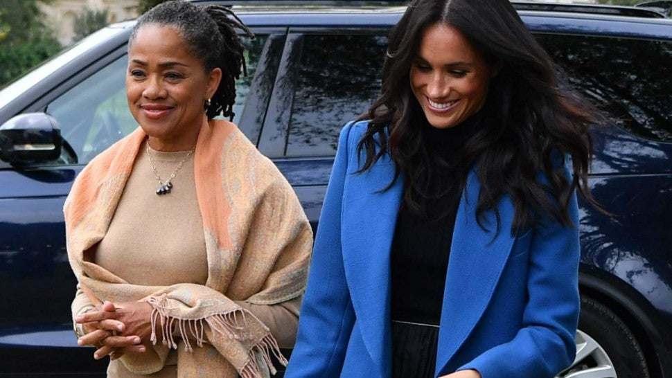 Meghan Markle S Mom Doria Ragland Not Expected To Spend Christmas