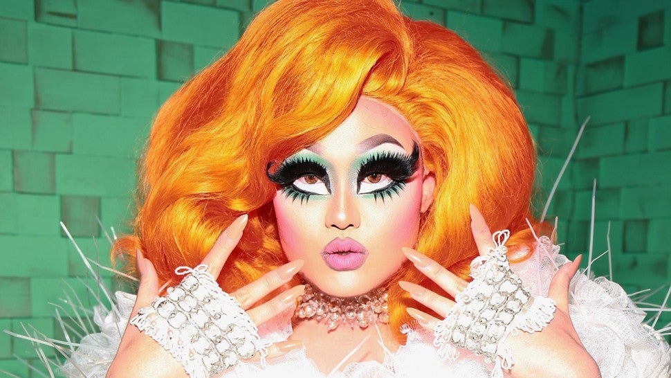14 Drag Queens Who Are Seriously Too Fabulous For Words 