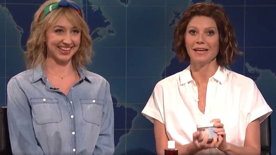 Heidi Gardner and Gwyneth Paltrow on 'Saturday Night Live's 'Weekend Update'