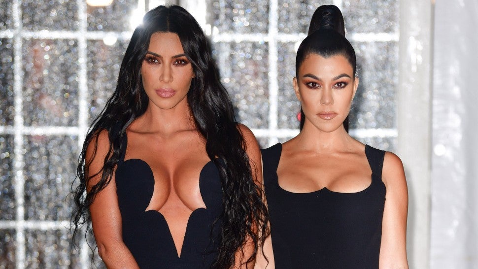 Kourtney Kardashian Is Unrecognizable While Wearing Mask 