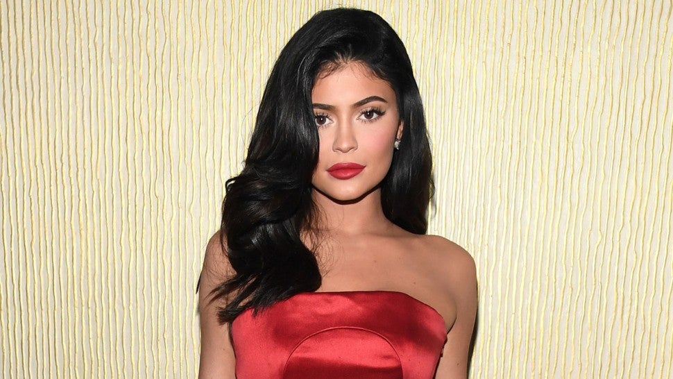 Kylie Jenner at pre-grammy gala in february 2019