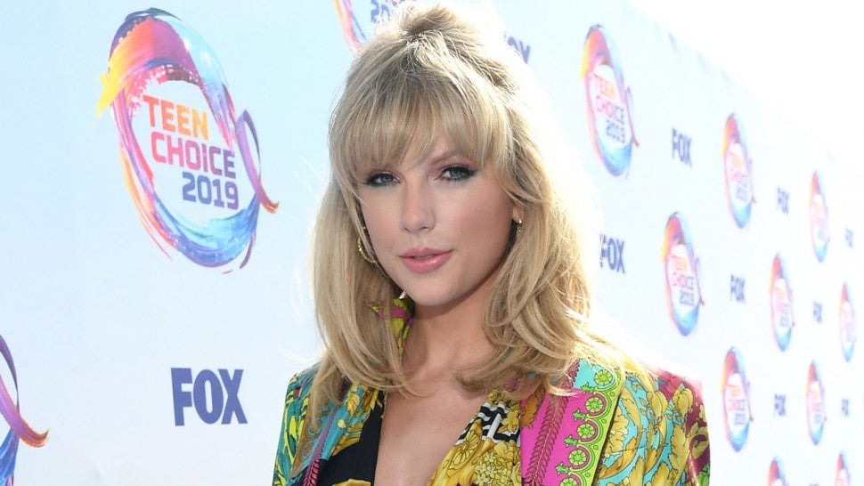 Taylor Swift Teases New Stella Mccartney Fashion Collab