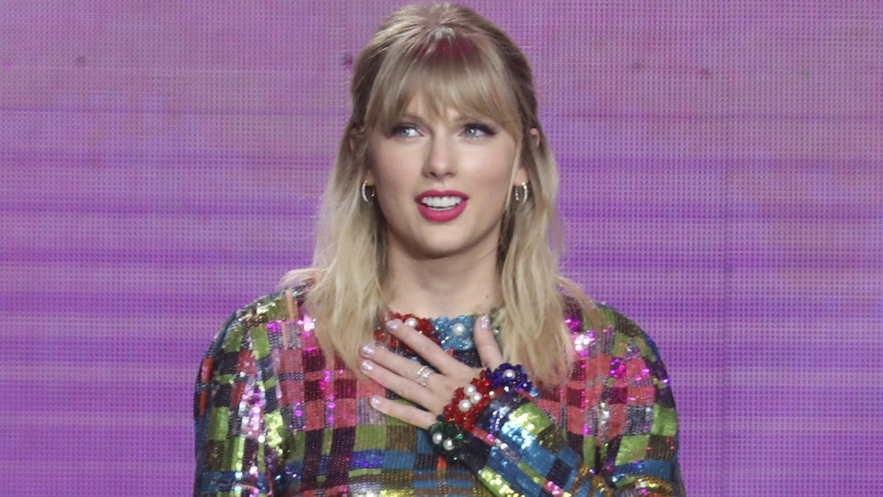 Taylor Swift To Receive First Ever Woman Of The Decade Award
