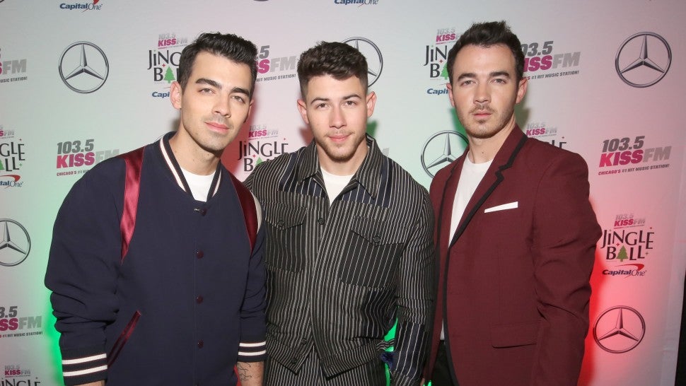 Joe, Nick and Kevin Jonas perform in chicago