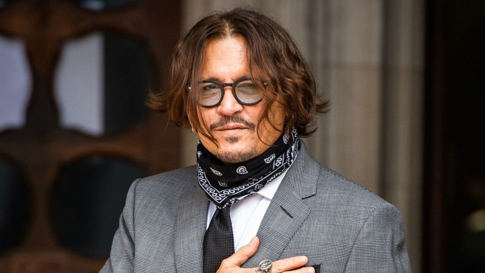 Johnny Depp Says 'Fake Accounts' Are Posing As Him, Warns Fans To 'Remain Cautious'.jpg