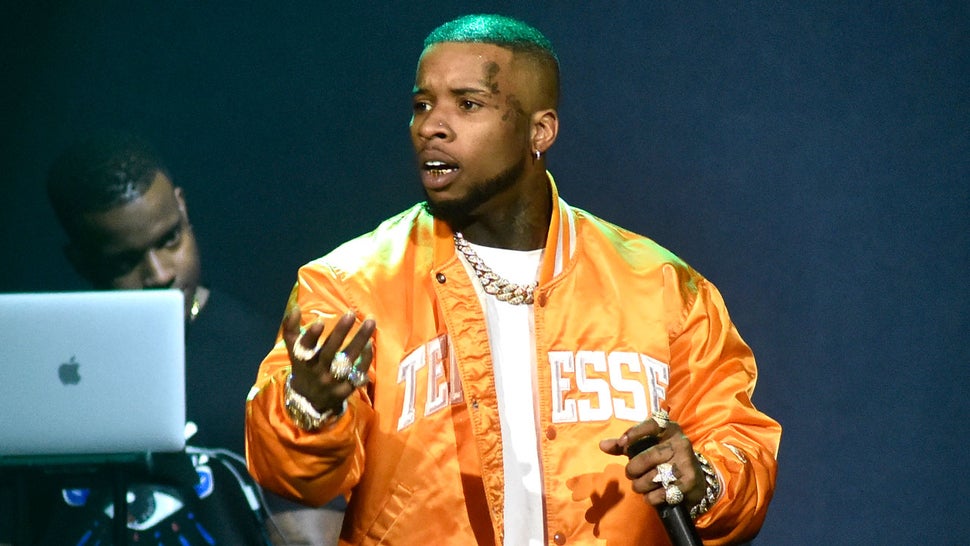 Tory Lanez performs in oakland in 2019