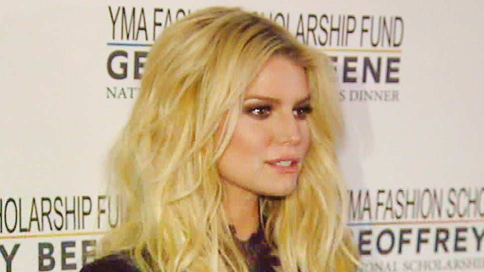 Jessica Simpson Recalls Being on a Hospital Breathing Machine and 260 Pounds While Pregnant With Birdie.jpg