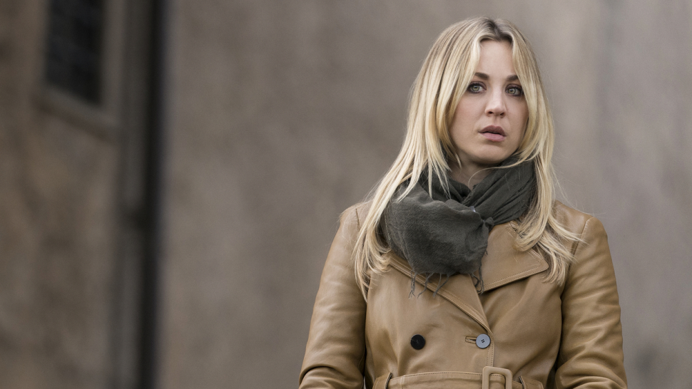 Kaley Cuoco's First Golden Globe Nom 'Is Long Overdue,' 'Flight Attendant' Creator Says ...