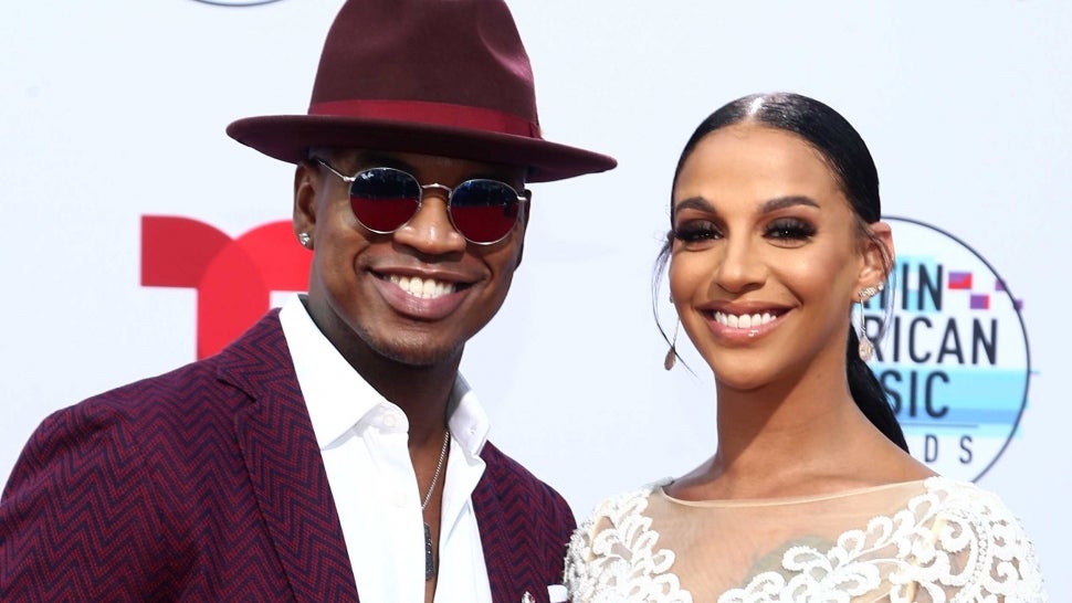  Ne-Yo and Crystal Renay attend the 2019 Latin American Music Awards at Dolby Theatre on October 17, 2019 in Hollywood, California.