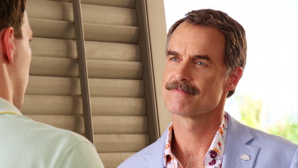 Murray Bartlett Talks Scene Stealing Role On The White Lotus Entertainment Tonight