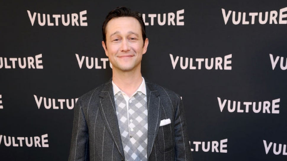 Joseph Gordon-Levitt Shares Behind-the-Scenes Throwback From '10 Things I Hate About You'.jpg