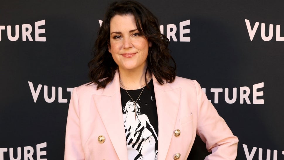 Melanie Lynskey Says Her 'Yellowjackets' Co-Stars Came to Her Defense When  She was Body Shamed on Set | Entertainment Tonight