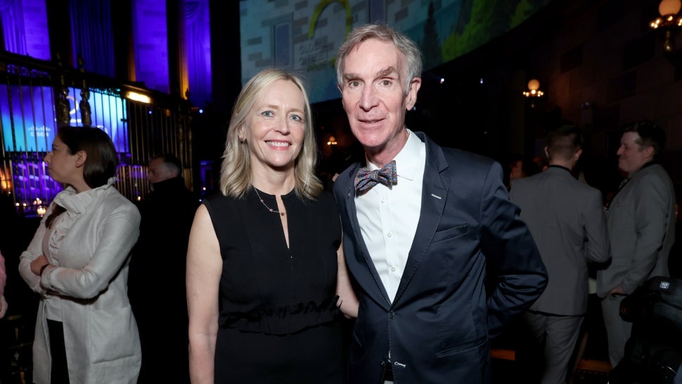 Bill Nye Marries Journalist Liza Mundy.jpg