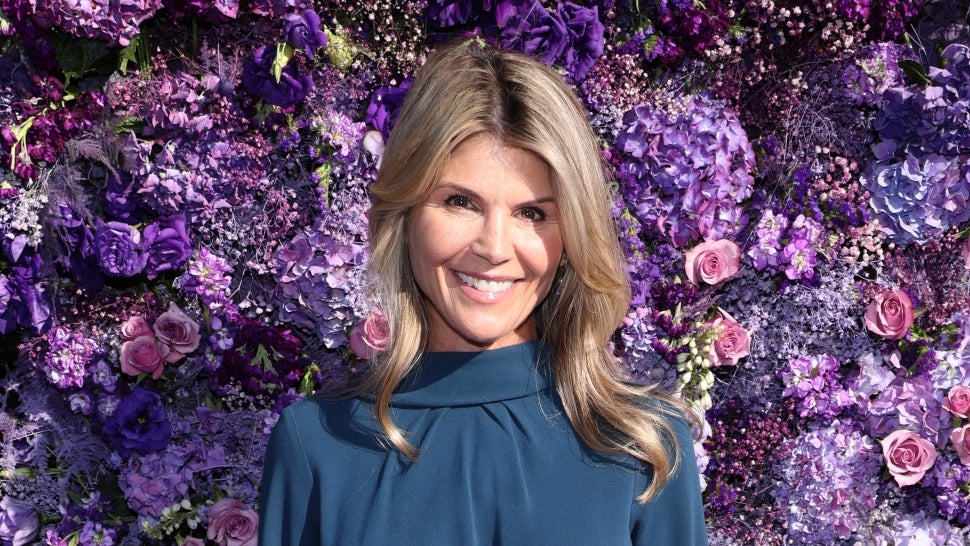 Lori Loughlin Hits the Red Carpet in First Appearance Since College Admissions Scandal.jpg
