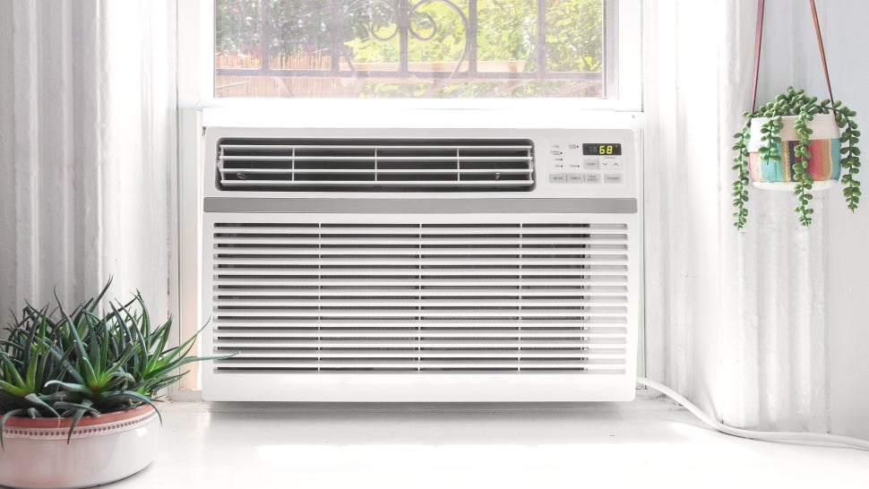 thema Vochtig vergeven The Best Air Conditioner Unit Deals to Keep Cool This Spring — Shop LG,  Frigidaire and More | Entertainment Tonight