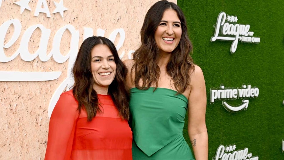 'A League of Their Own' Stars Abbi Jacobson and D'Arcy Carden Dish on Decades-Long Best Friendship (Exclusive).jpg