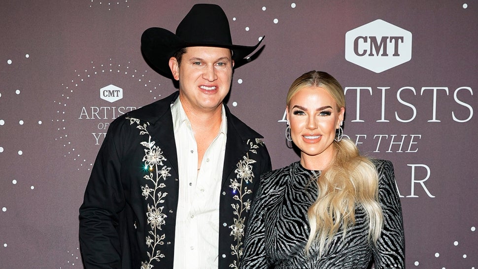 Jon Pardi and Wife Summer Are Expecting First Child.jpg