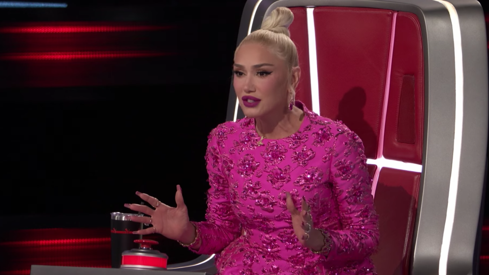 'The Voice': Gwen Stefani Endorses Blake Shelton on First 4-Chair Turn of Season 22.jpg