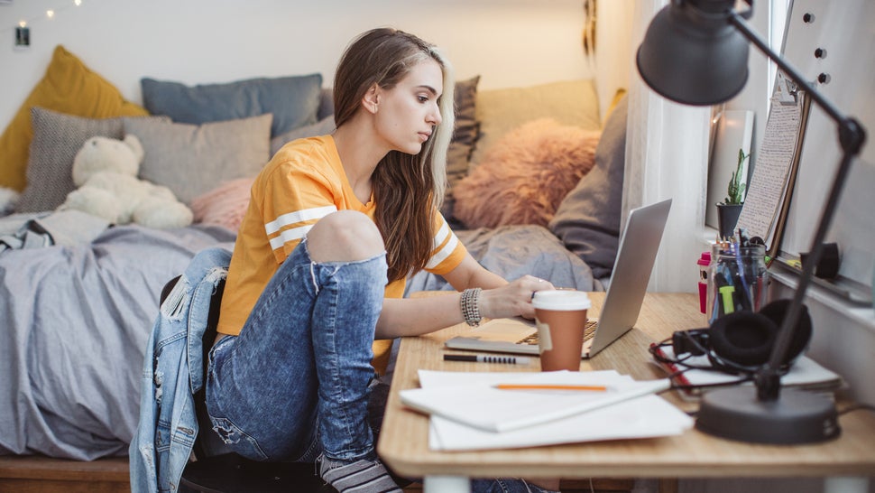 The Best College Dorm Room Essentials to Shop on Amazon for the 202324