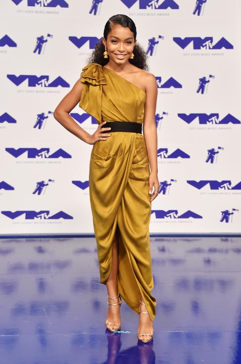 Yara Shahidi at 2017 VMAs