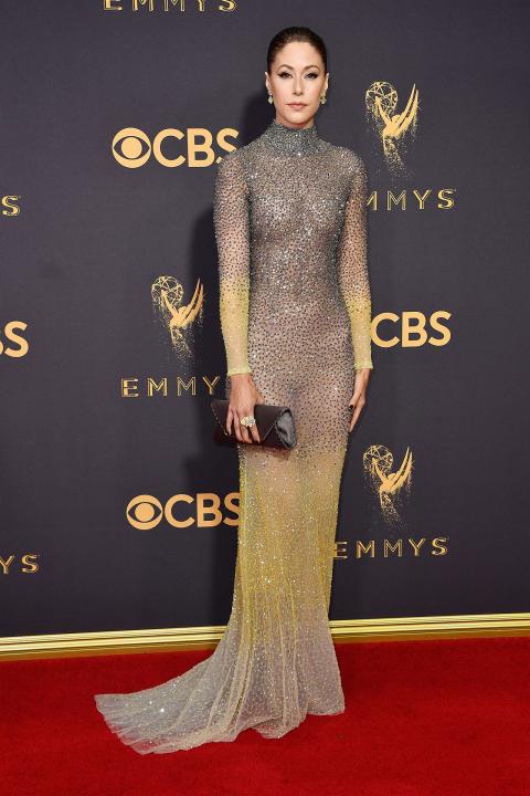 Amanda Crew at 2017 Emmys