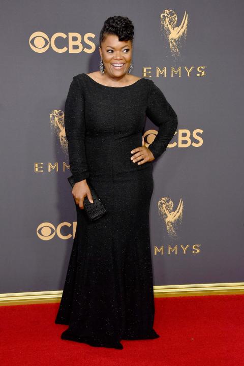Yvette Nicole Brown at 2017 Emmys
