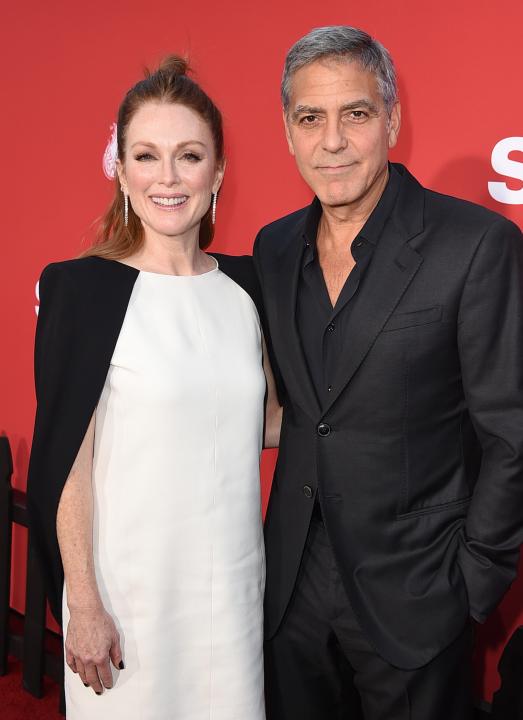 Juliann Moore and George Clooney at Suburbicon premiere