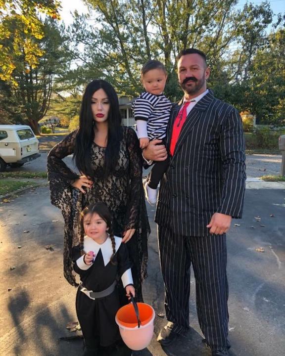 Jenni Farley's Halloween family 