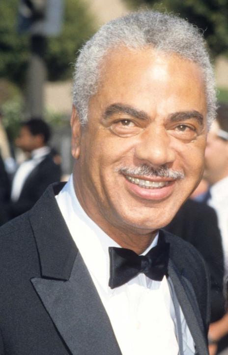 Earle Hyman attends the 38th Annual Primetime Emmy Awards