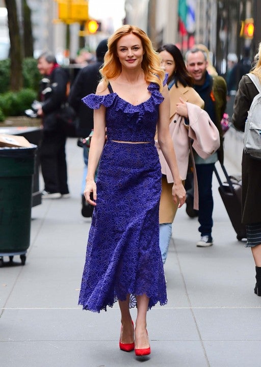 Heather Graham strolls through the streets of New York City on Feb. 26, 2018.