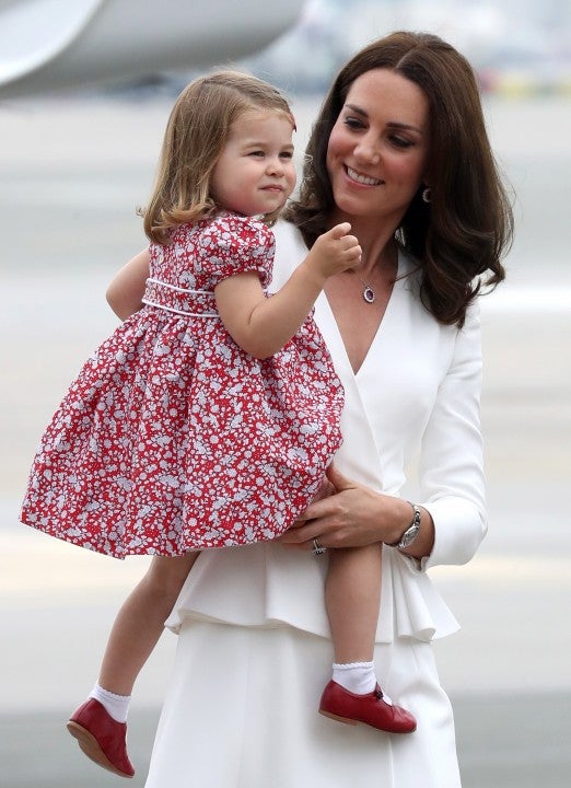 Princess Charlotte and Kate Middleton land in Poland