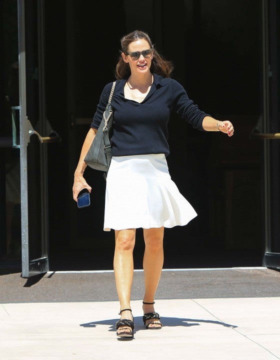 Jennifer Garner walks around Los Angeles on July 22