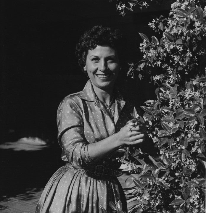 Nancy Sinatra Sr. | Entertainment Tonight