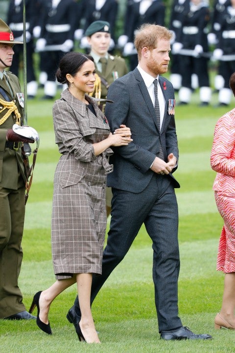 Meghan Markle and Prince Harry arrive in New Zealand