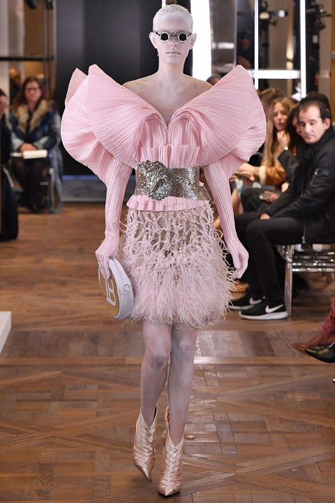 Balmain spring 2019 couture pink dress