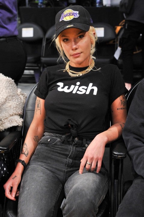 Halsey at Lakers game