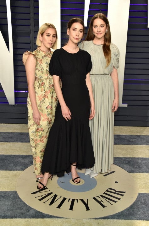 Haim at the 2019 Vanity Fair Oscar Party
