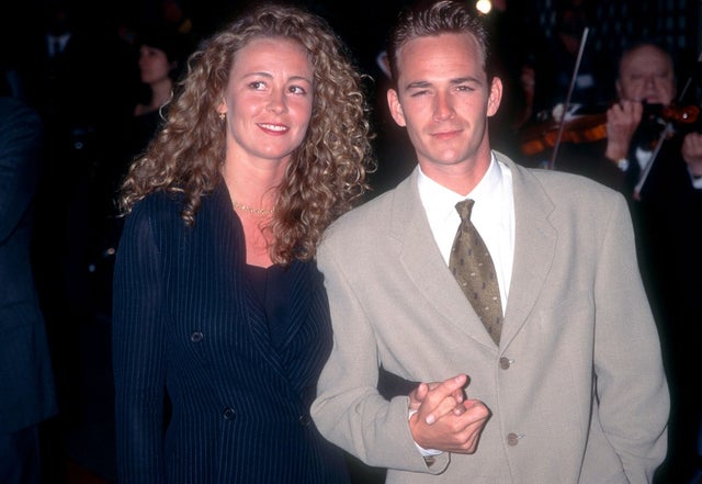 Luke Perry and then-wife Minnie Sharp in 1995