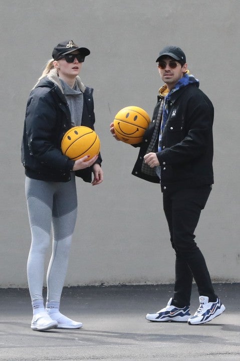 Sophie Turner and Joe Jonas play basketball