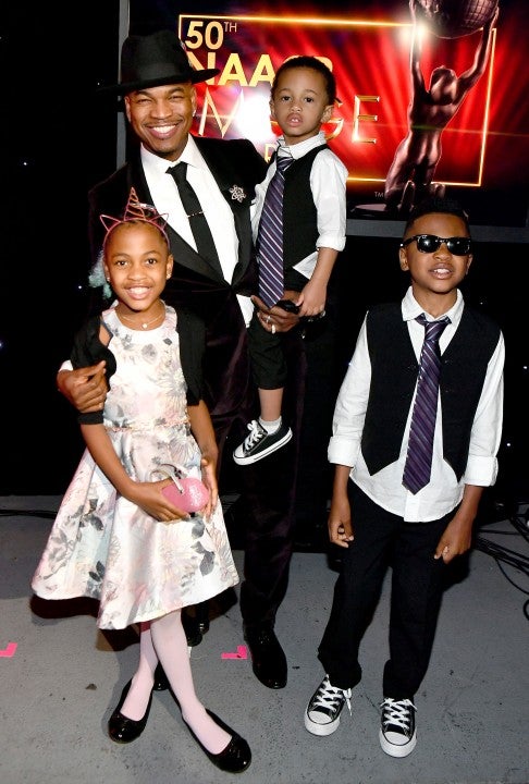 Ne-Yo and his kids at 50th NAACP Image Awards