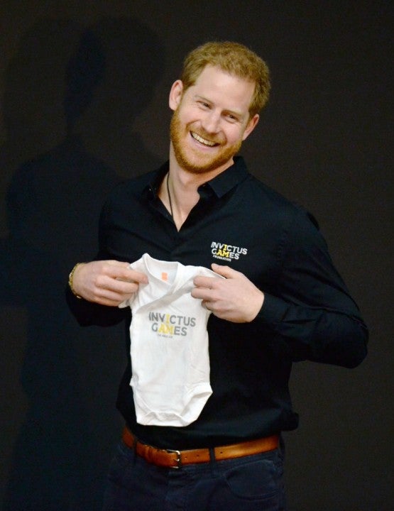 Prince Harry gets onesie in the netherlands