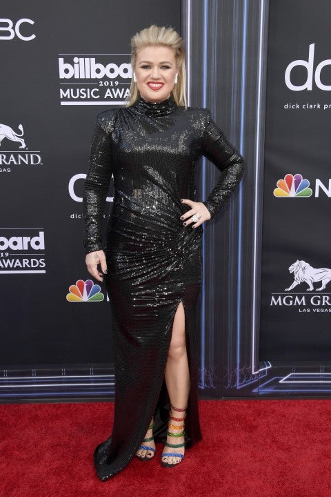 Kelly Clarkson at the 2019 Billboard Music Awards 