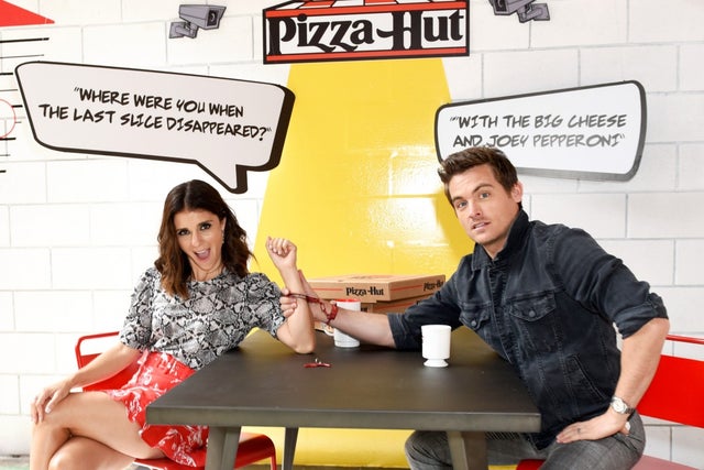 Shiri Appleby and Kevin Zegers at comic-con 2019