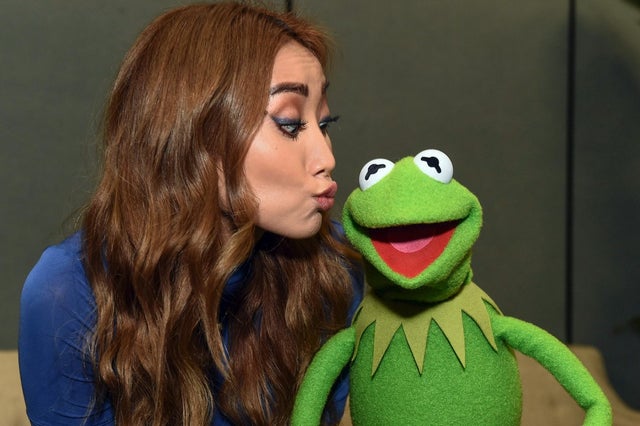 Brenda Song with kermit at d23