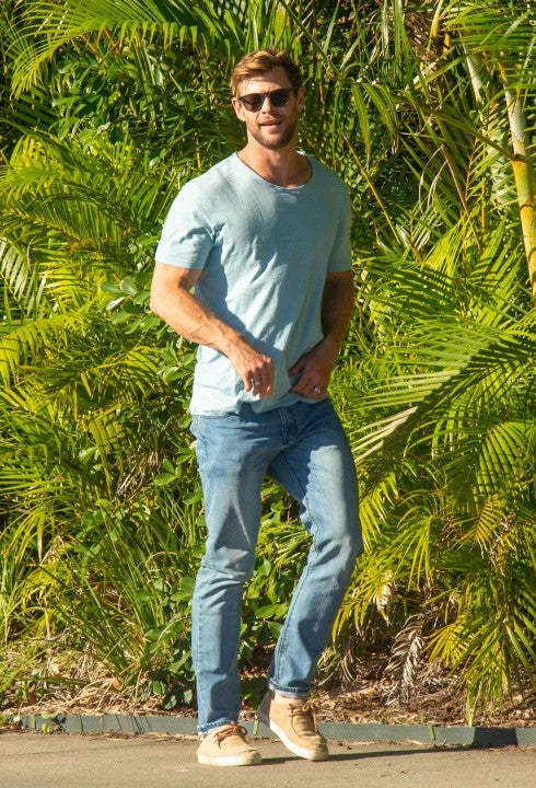 Chris Hemsworth in byron bay on aug 18