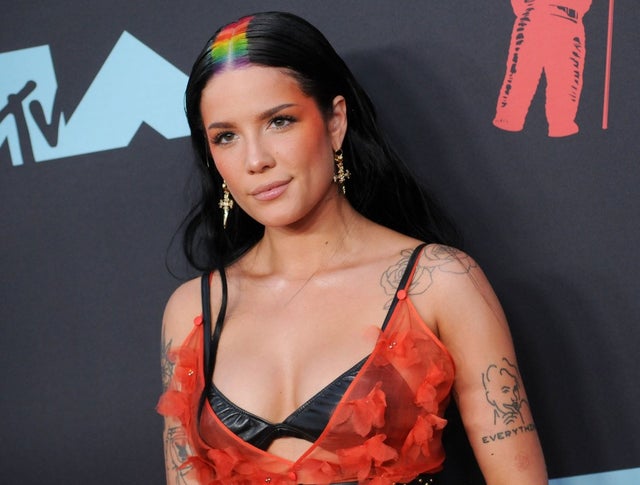 Halsey at the 2019 MTV Video Music Video Awards