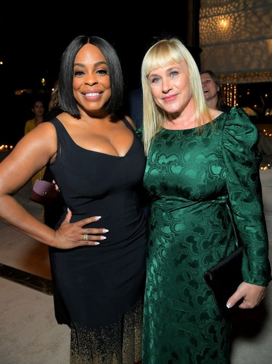 Niecy Nash and Patricia Clarkson 