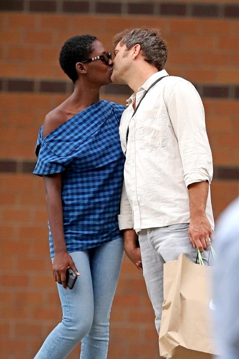 Jodie Turner-Smith and Joshua Jackson kissing in nyc on sept 16