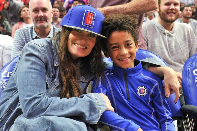 Idina Menzel and son at knicks game